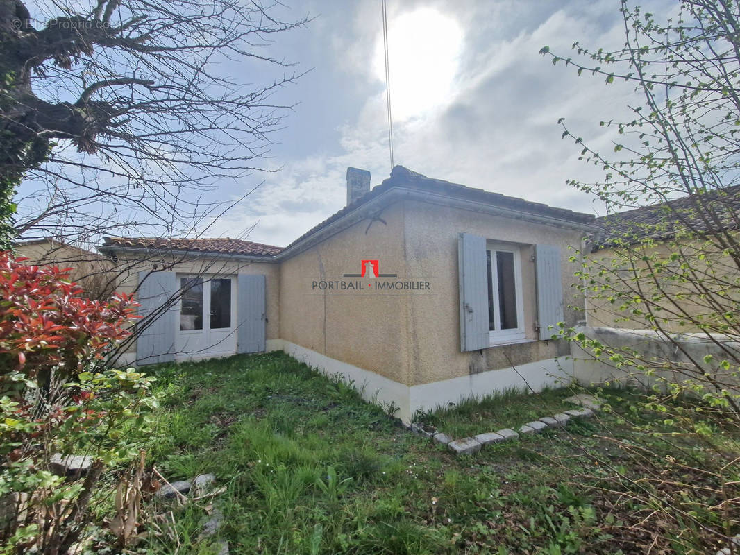 Maison à BLAYE