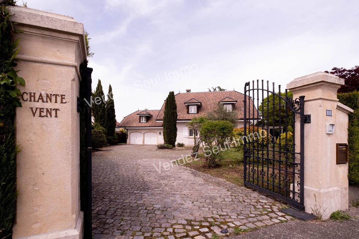 Maison à DOUVAINE