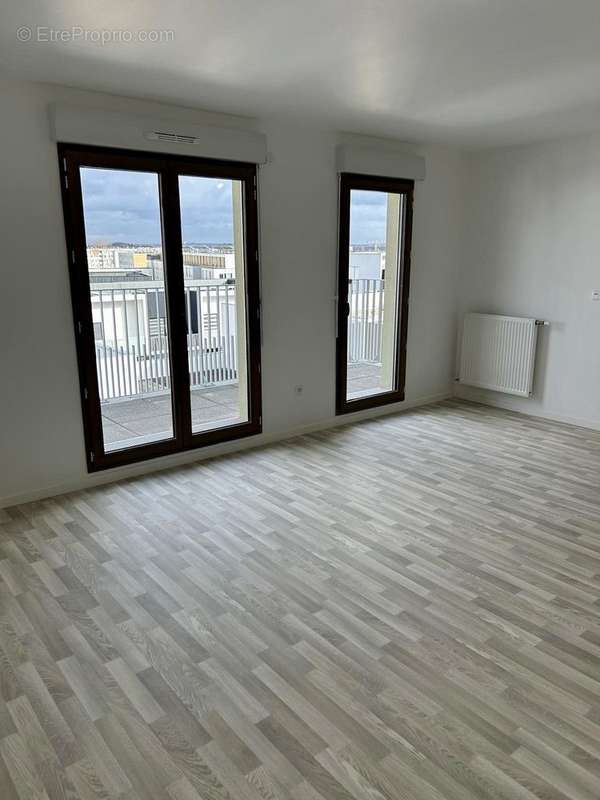 Appartement à STAINS