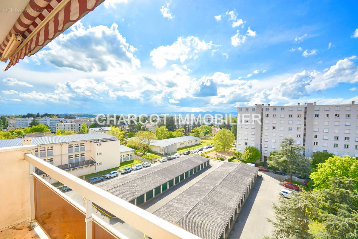 Appartement à SAINTE-FOY-LES-LYON