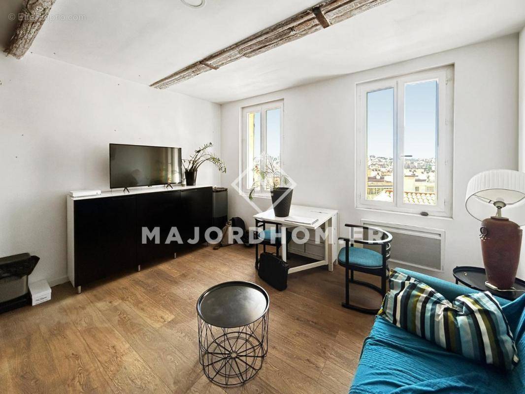 Appartement à MARSEILLE-2E