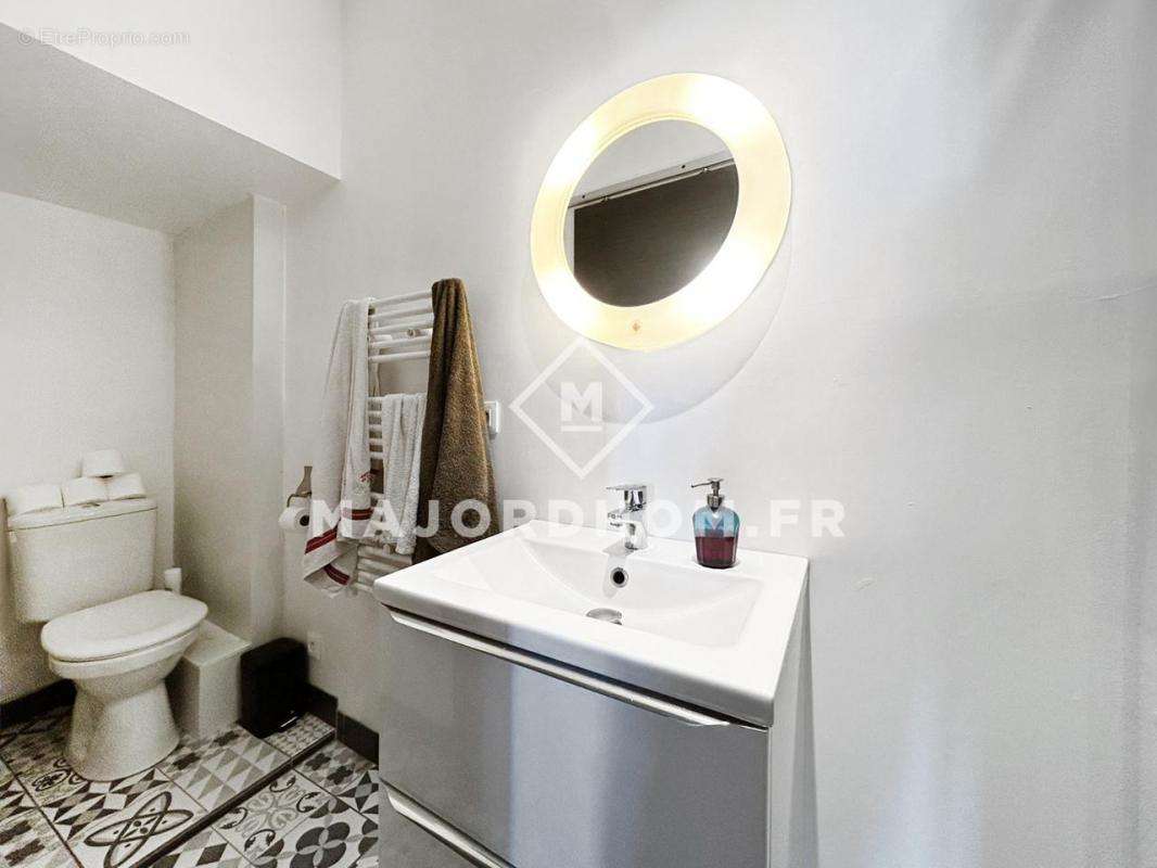 Appartement à MARSEILLE-2E