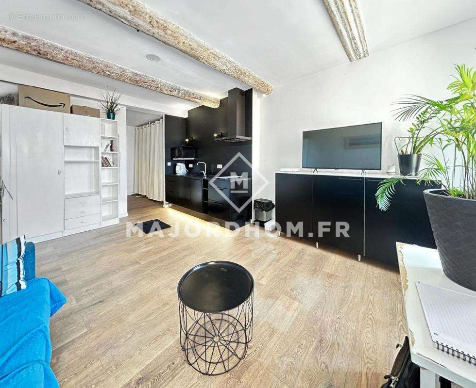 Appartement à MARSEILLE-2E