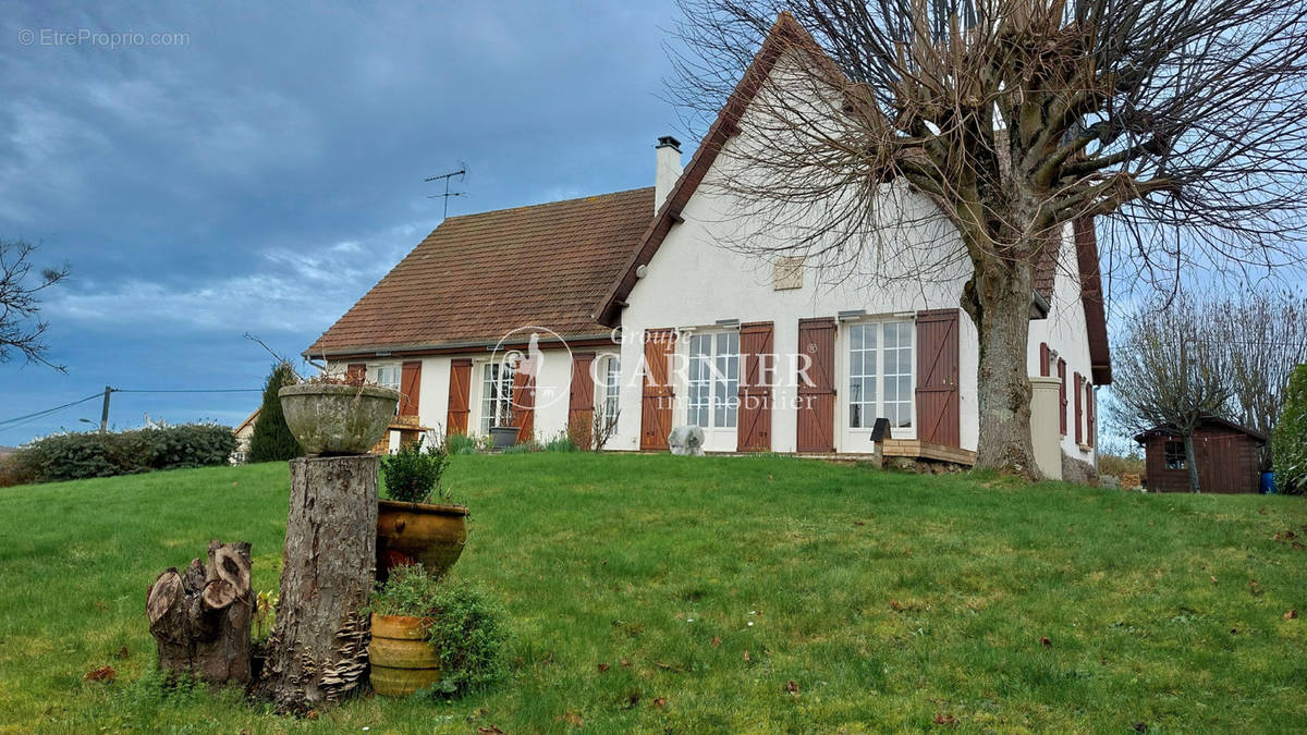 Maison à ARNIERES-SUR-ITON