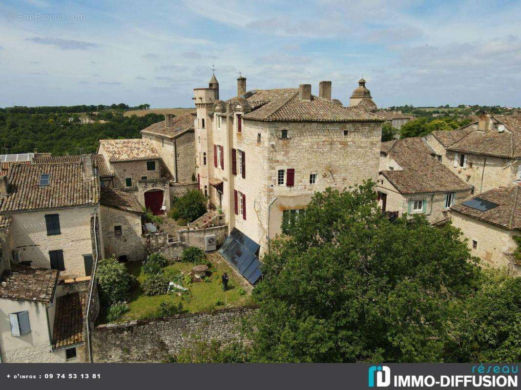 Maison à CASTELNAU-MONTRATIER