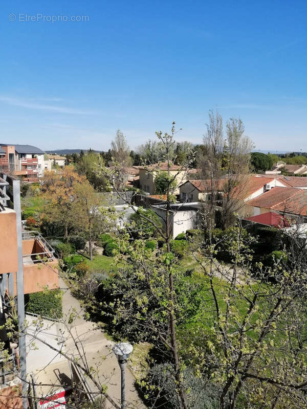 Appartement à SORGUES