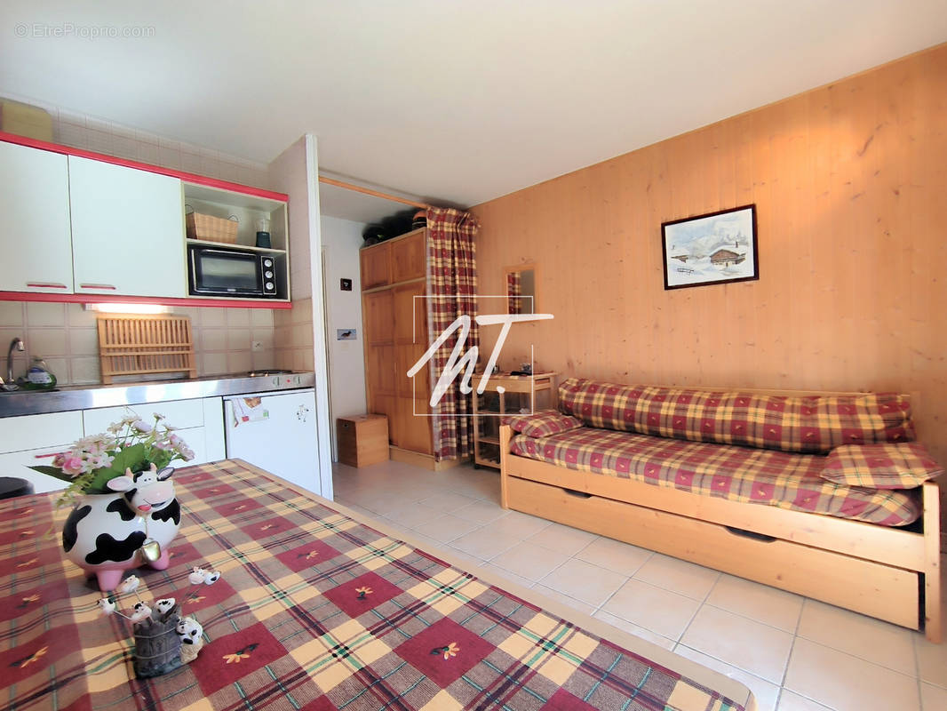 Appartement à MORILLON