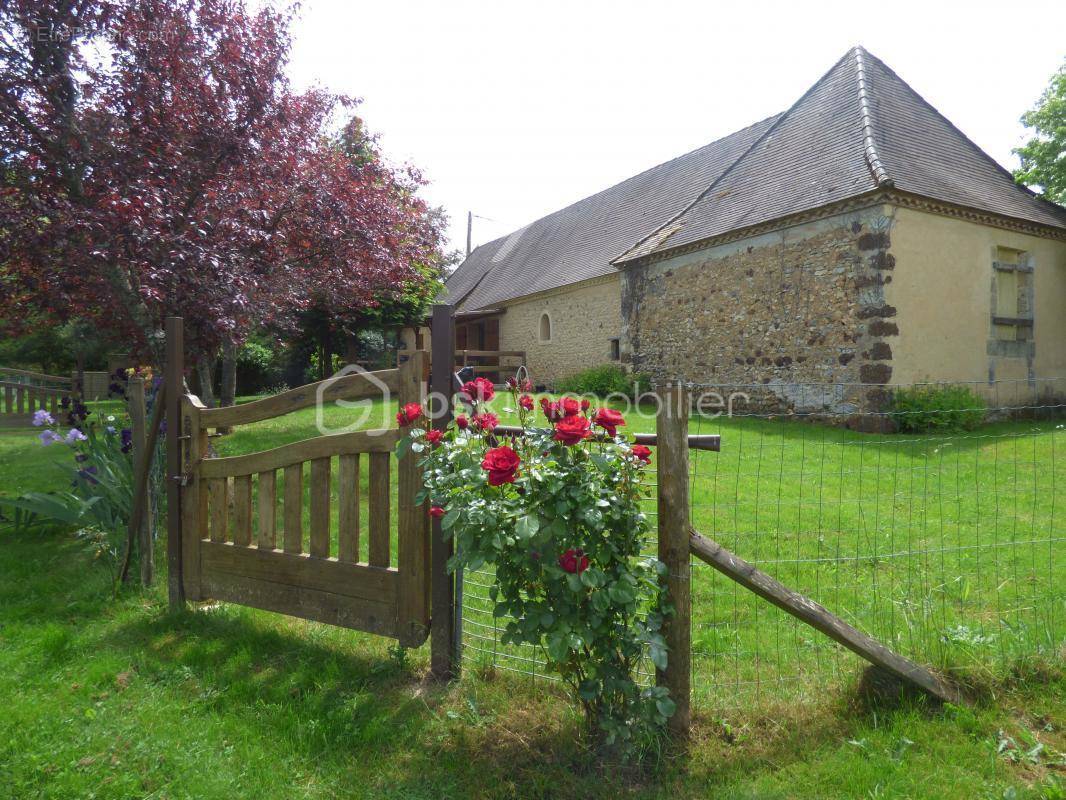 Maison à ROUFFIGNAC-SAINT-CERNIN-DE-REILHAC