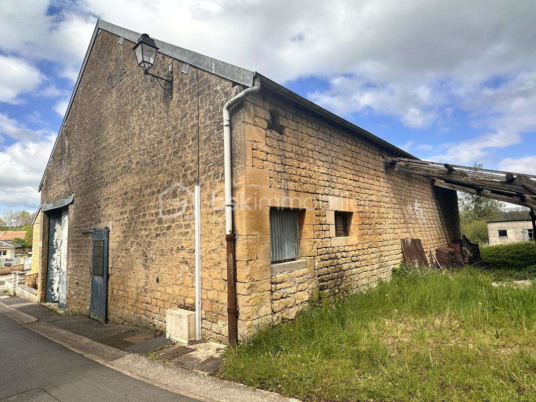 Maison à CHALANDRY-ELAIRE