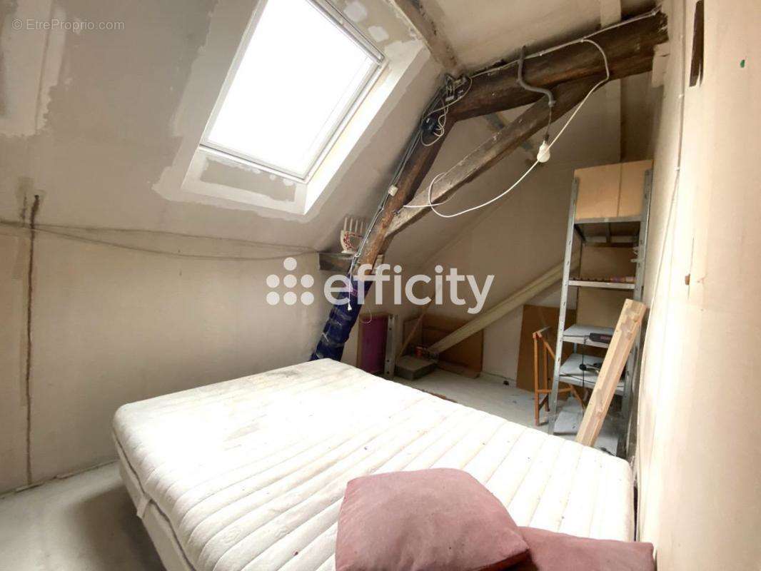 Appartement à CINQ-MARS-LA-PILE