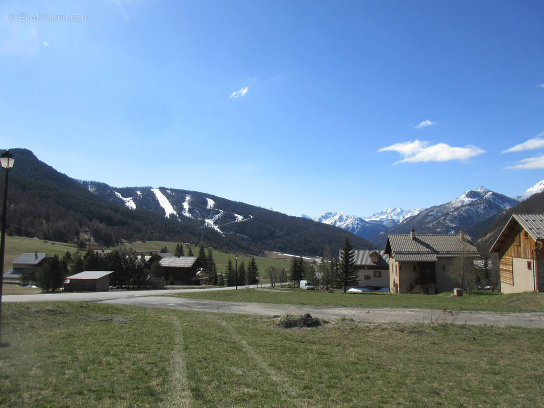 Terrain à ARVIEUX