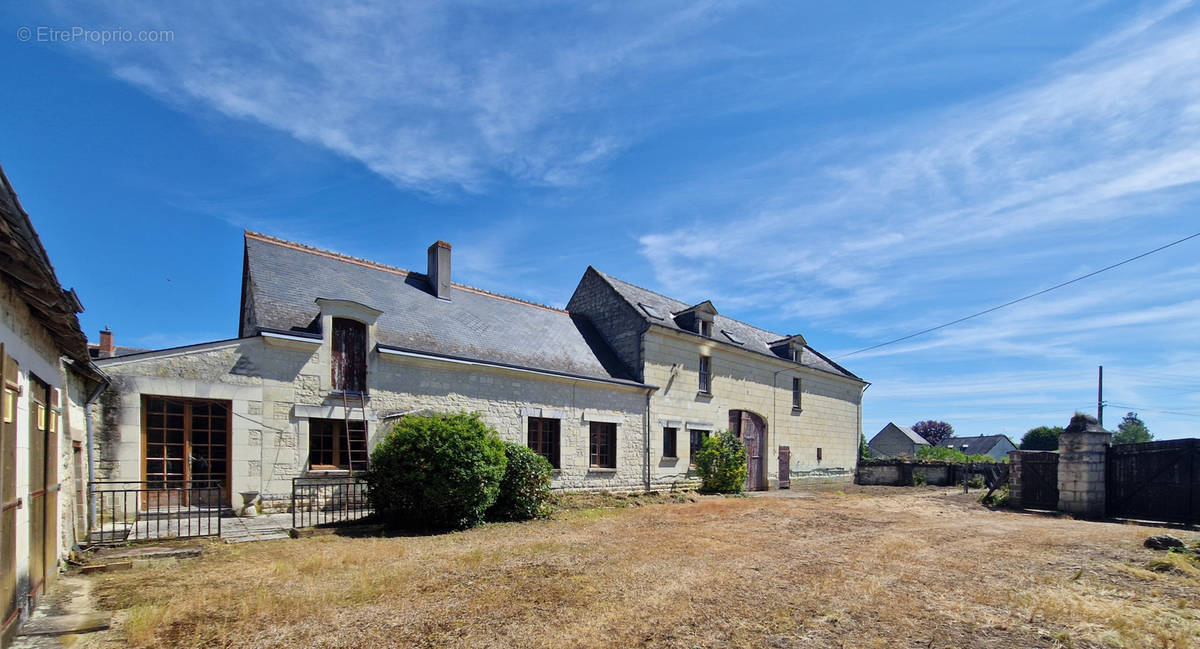 Maison à BEAUMONT-EN-VERON