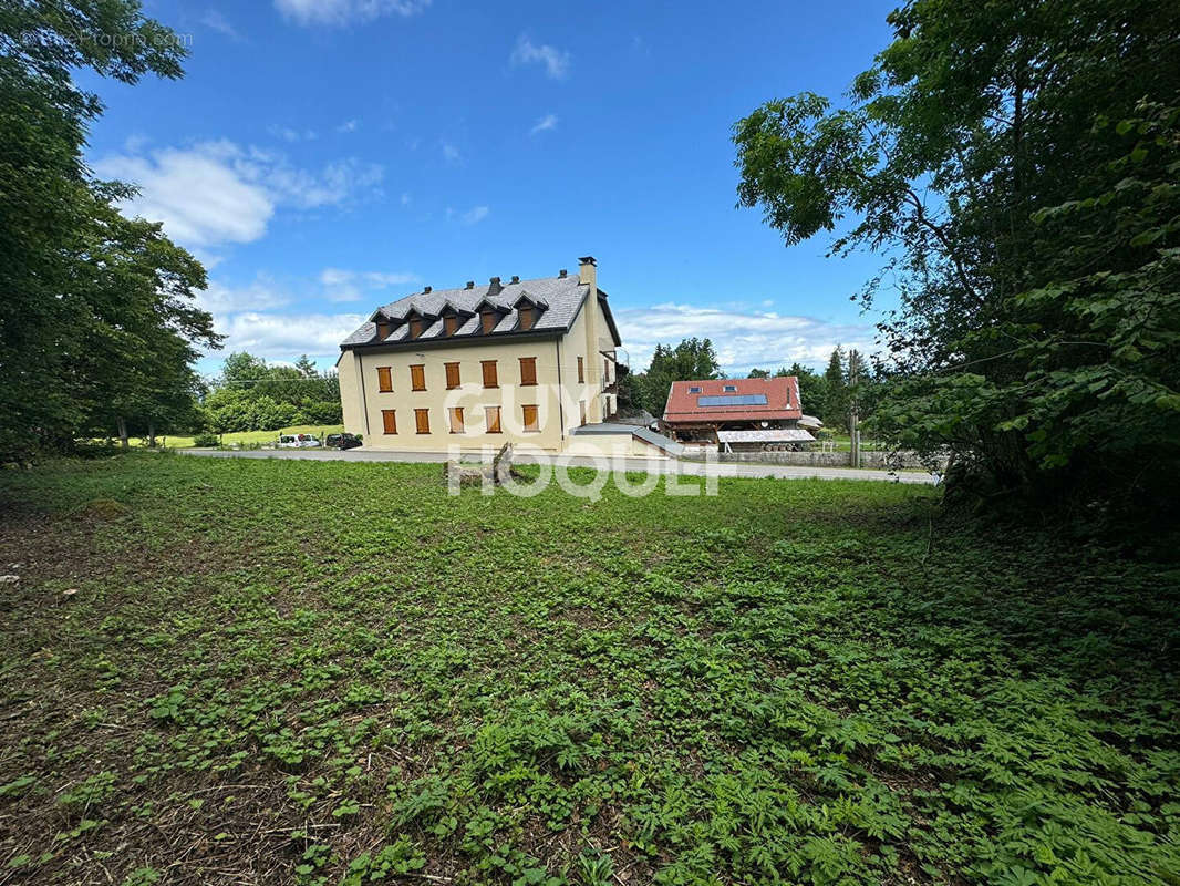 Terrain à THOLLON-LES-MEMISES