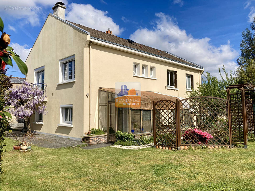 Maison à BOUGUENAIS