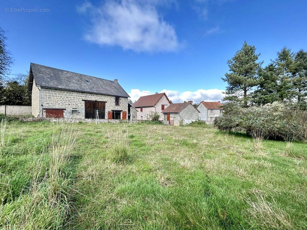 Maison à SAINT-GERVAIS-D&#039;AUVERGNE