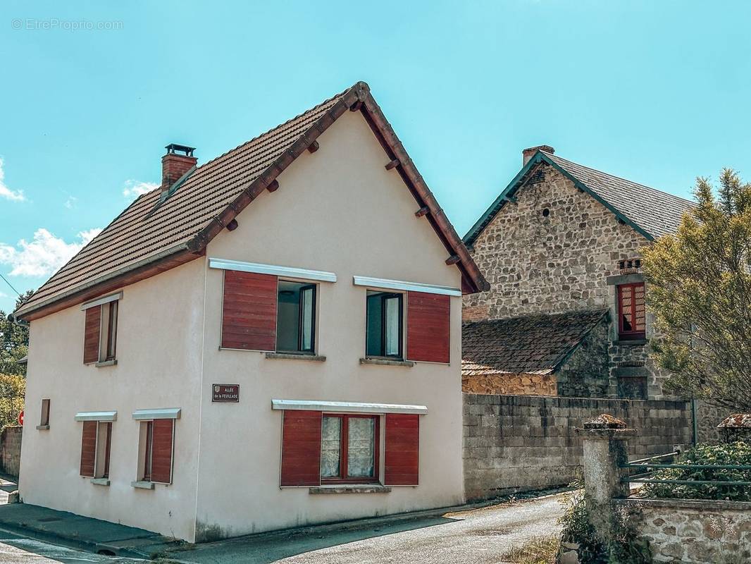 Maison à SAINT-GERVAIS-D&#039;AUVERGNE