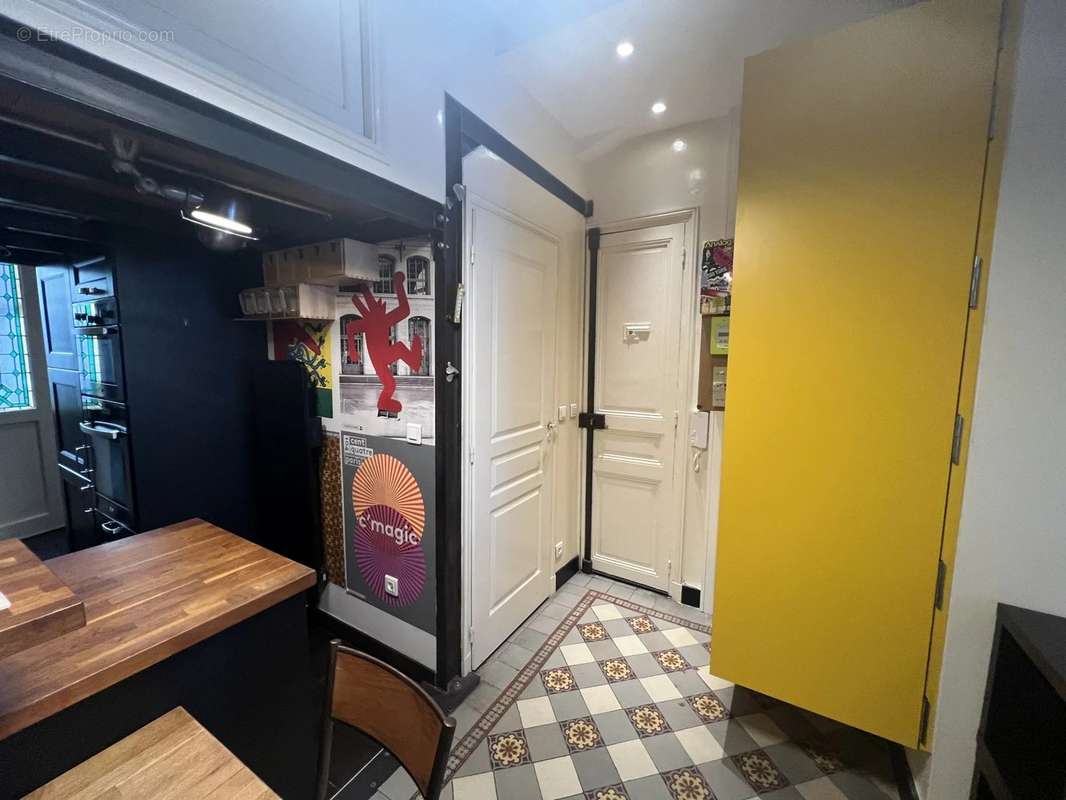 Appartement à PARIS-18E