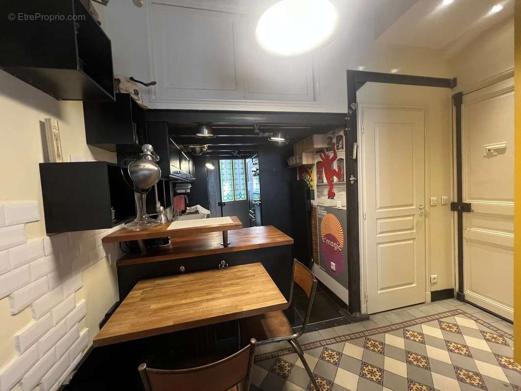 Appartement à PARIS-18E