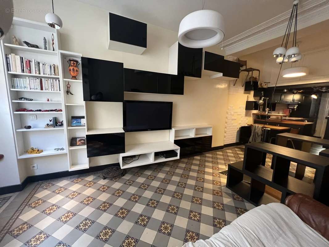 Appartement à PARIS-18E