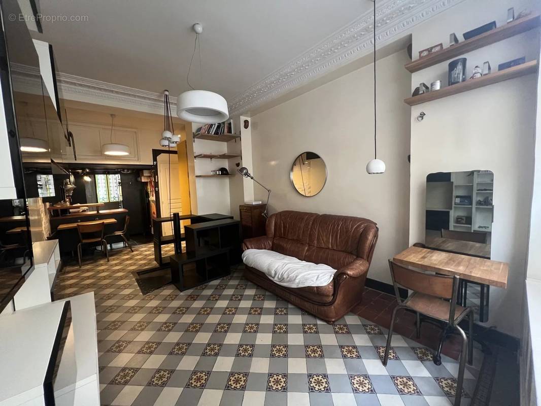 Appartement à PARIS-18E