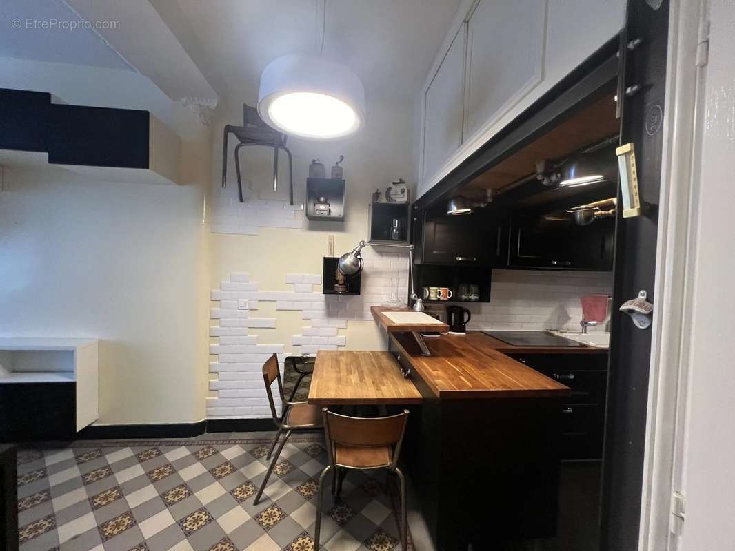 Appartement à PARIS-18E