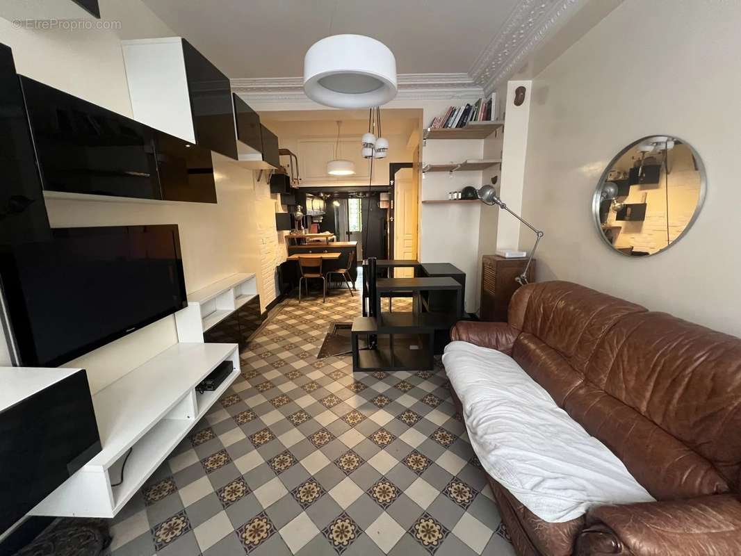 Appartement à PARIS-18E