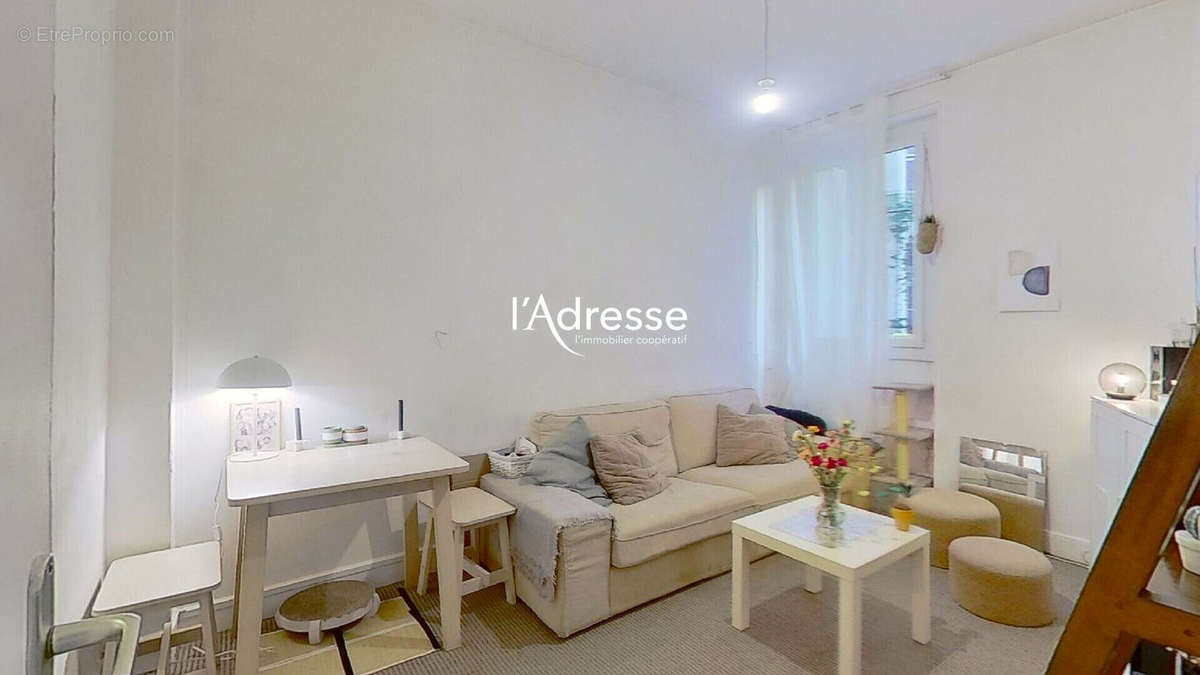 Appartement à PARIS-12E