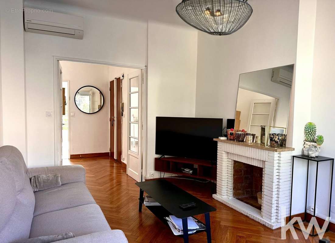 Appartement à MARSEILLE-8E