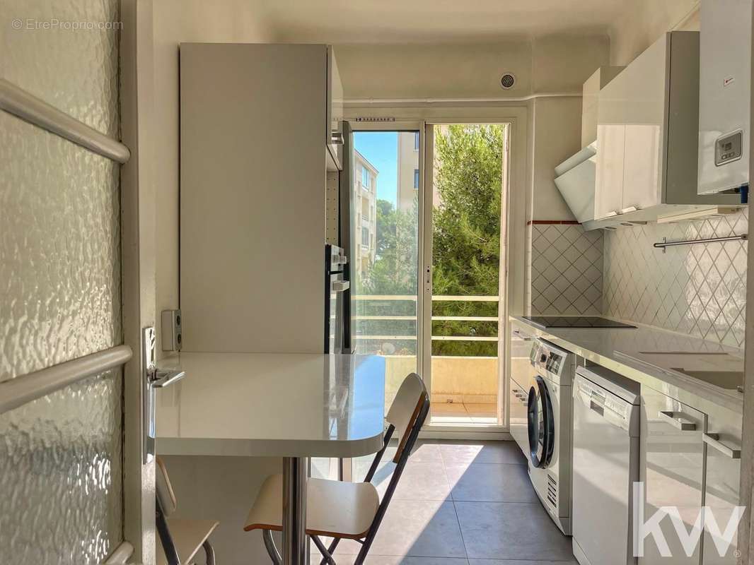 Appartement à MARSEILLE-8E