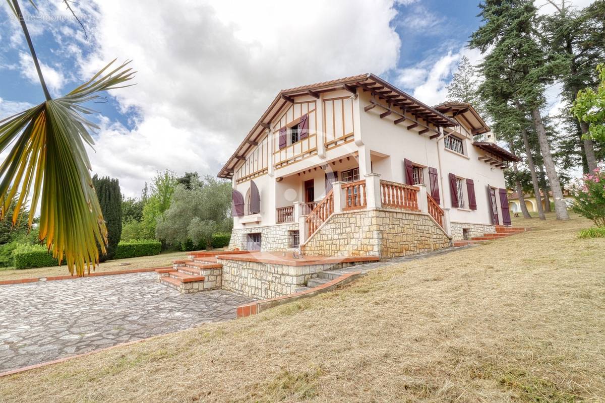 MAISON BASQUE GASCOGNE RI - Maison à BEAUMONT-DE-LOMAGNE