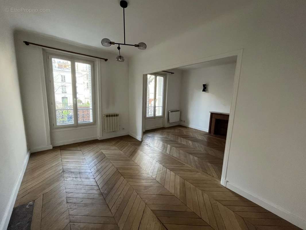 Appartement à PARIS-17E