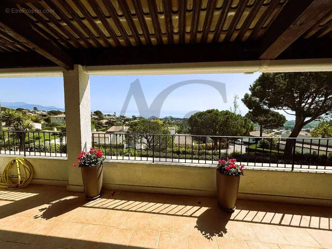 Appartement à VILLENEUVE-LOUBET