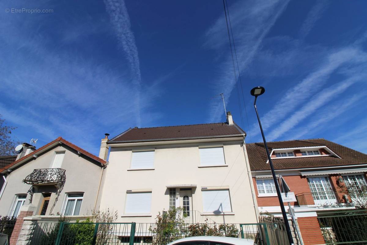 Maison à CHAMPIGNY-SUR-MARNE