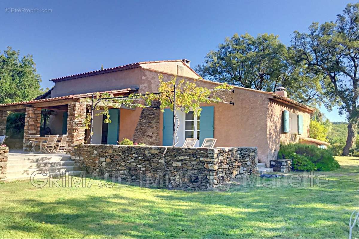 Maison à LA GARDE-FREINET