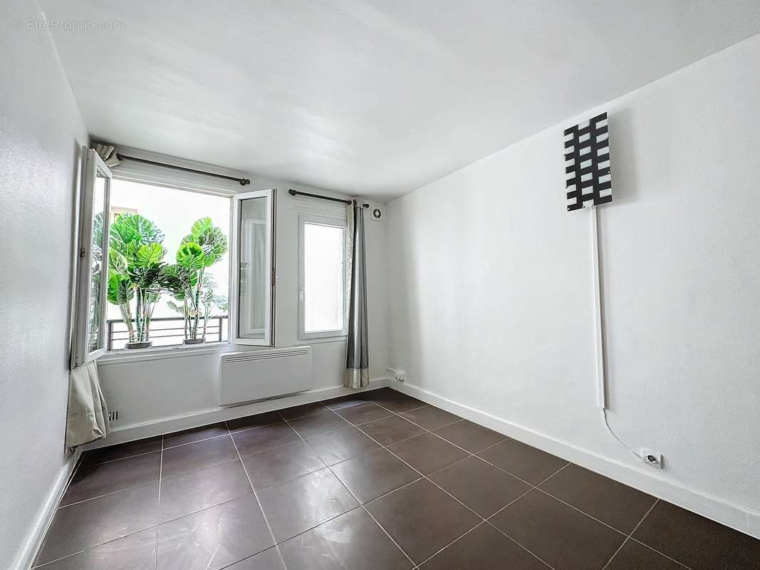 Appartement à LEVALLOIS-PERRET