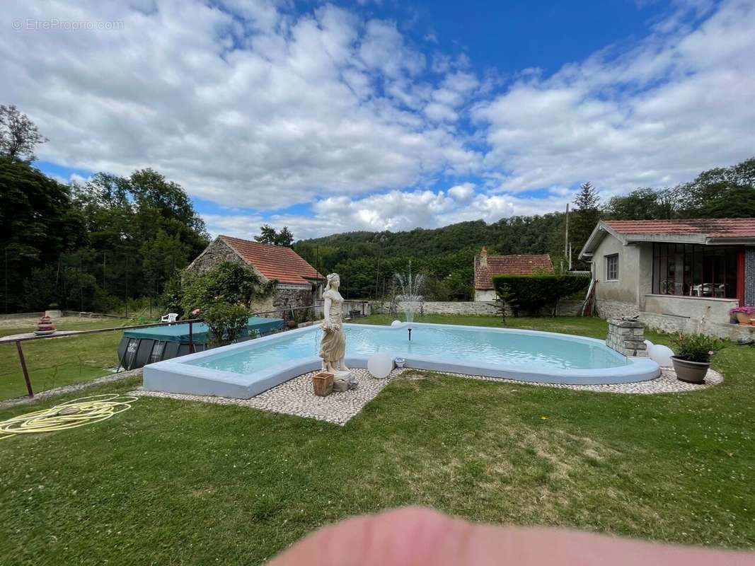 Maison à BEGUES