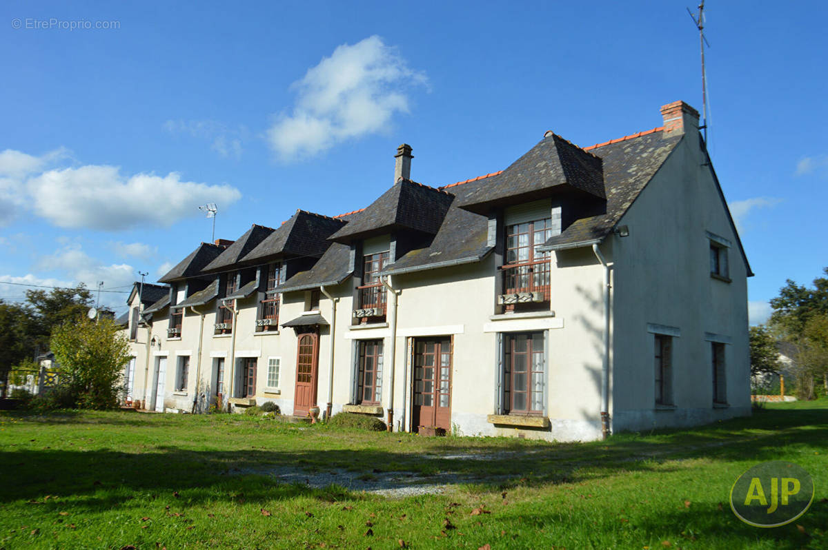 Maison à SAINTE-ANNE-SUR-VILAINE