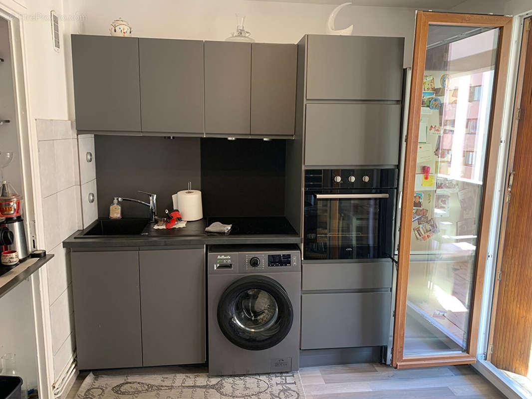 Appartement à MARSEILLE-4E