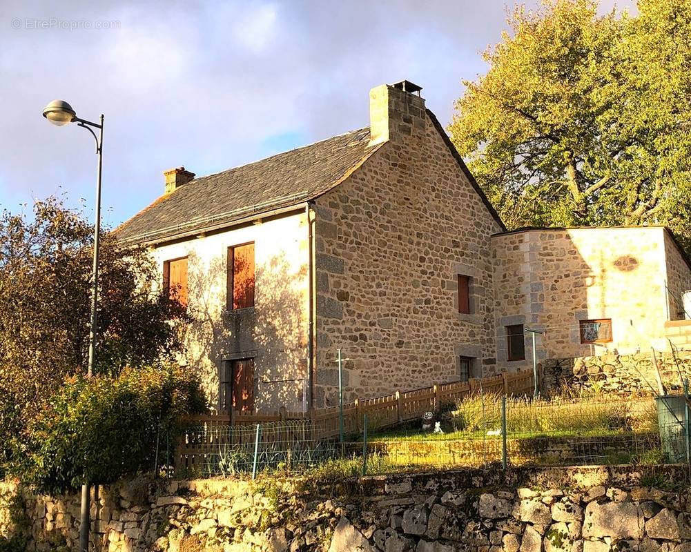 Maison à SAINT-ALBAN-SUR-LIMAGNOLE