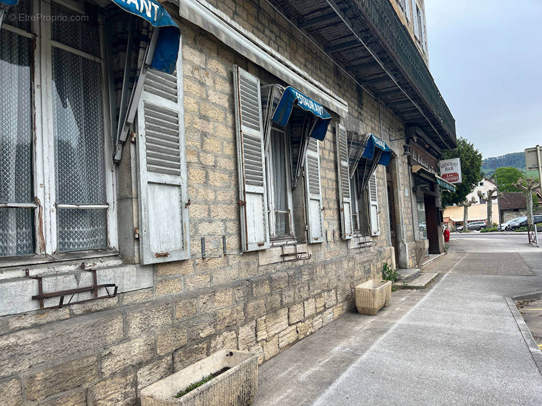 Commerce à SALINS-LES-BAINS