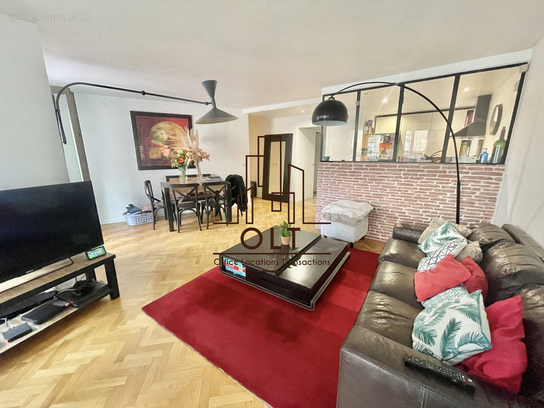 Appartement à SURESNES