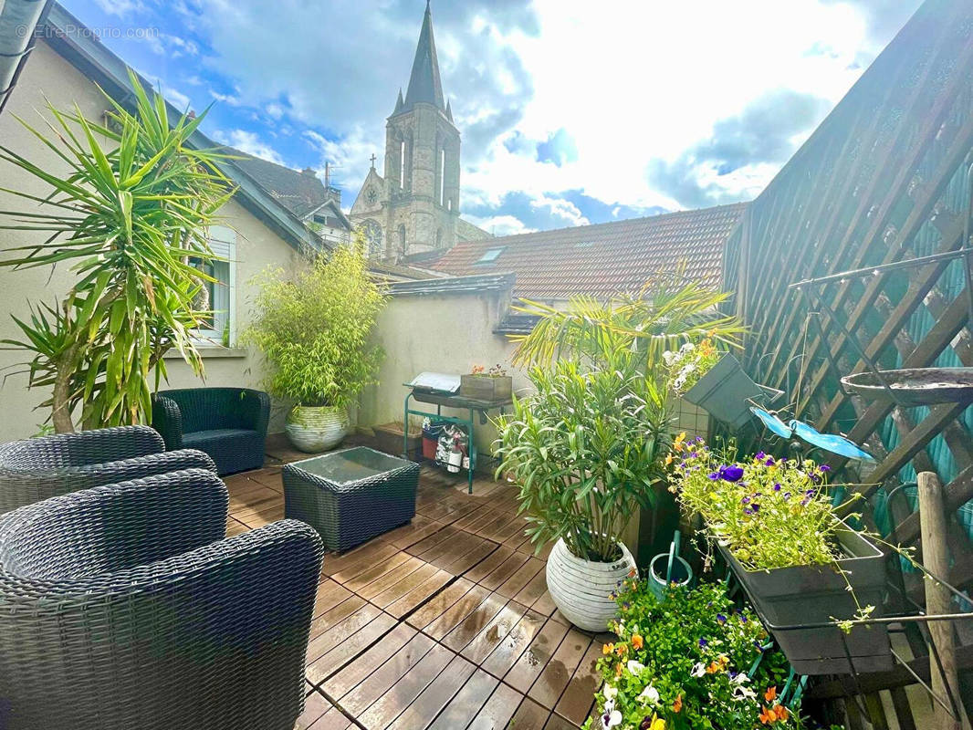 Appartement à BRIE-COMTE-ROBERT