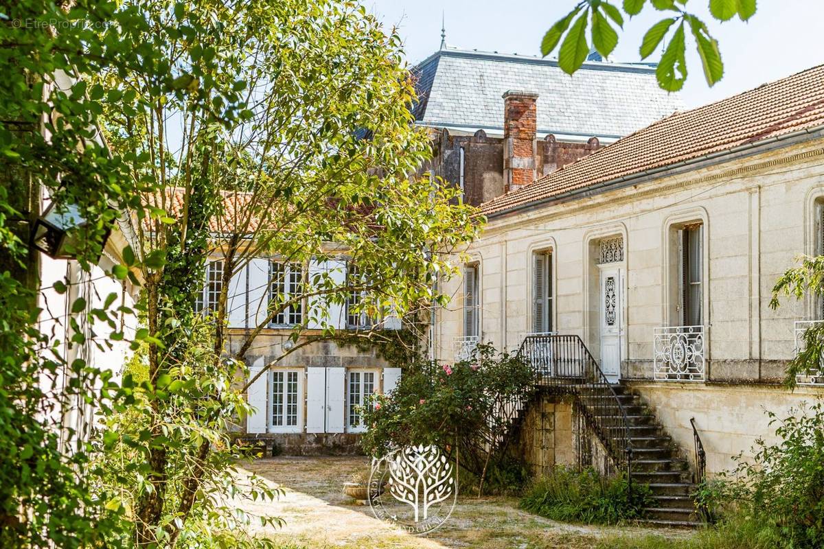 Maison à ROCHEFORT