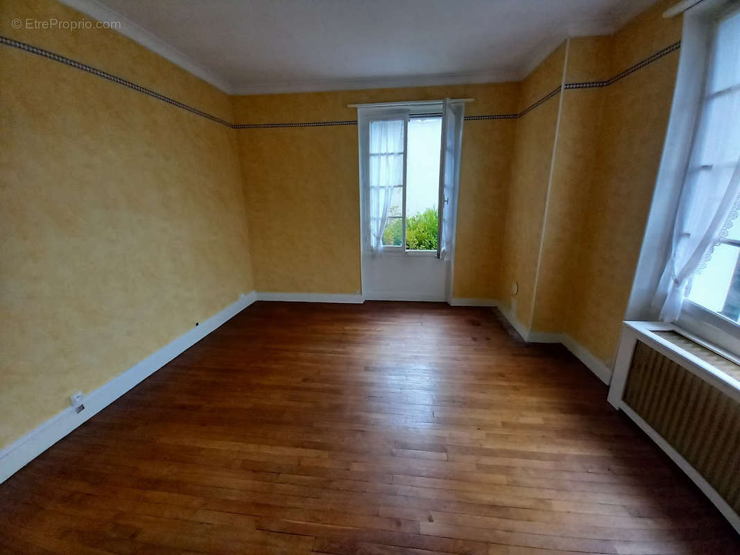 Appartement à FLEURY-LES-AUBRAIS