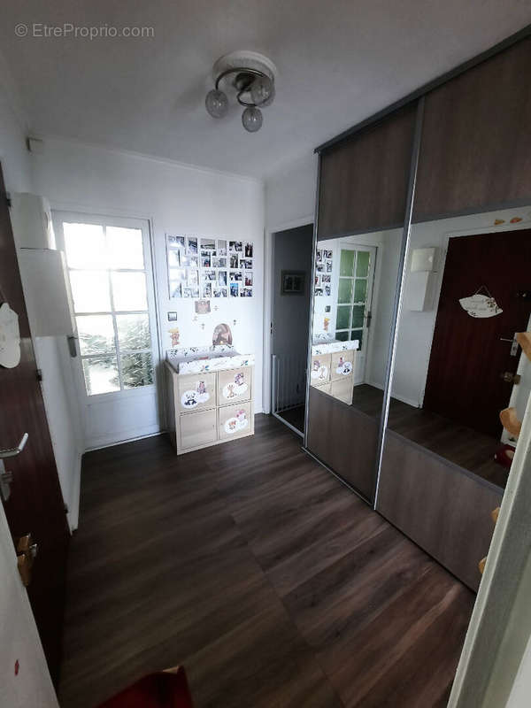 Appartement à ELANCOURT