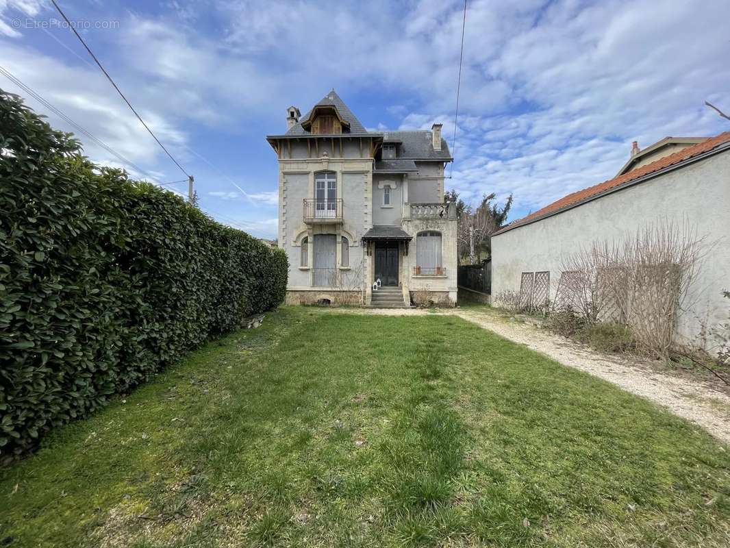 Maison à BRIOUDE