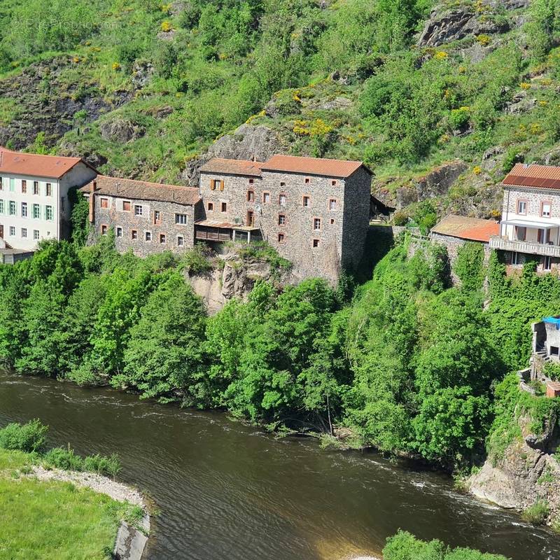 Maison à MONISTROL-D&#039;ALLIER