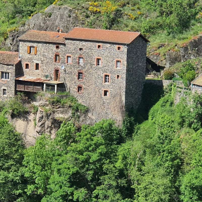 Maison à MONISTROL-D&#039;ALLIER