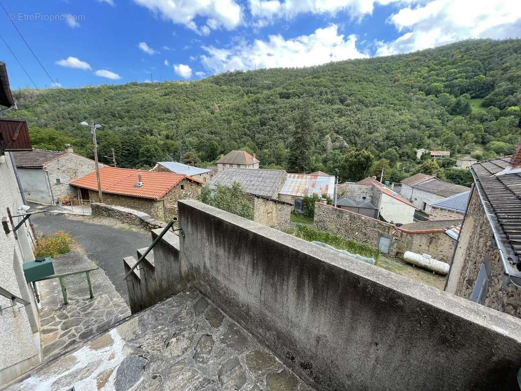 Maison à AURIAC-L&#039;EGLISE