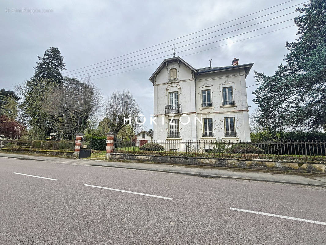 Maison à LOUHANS